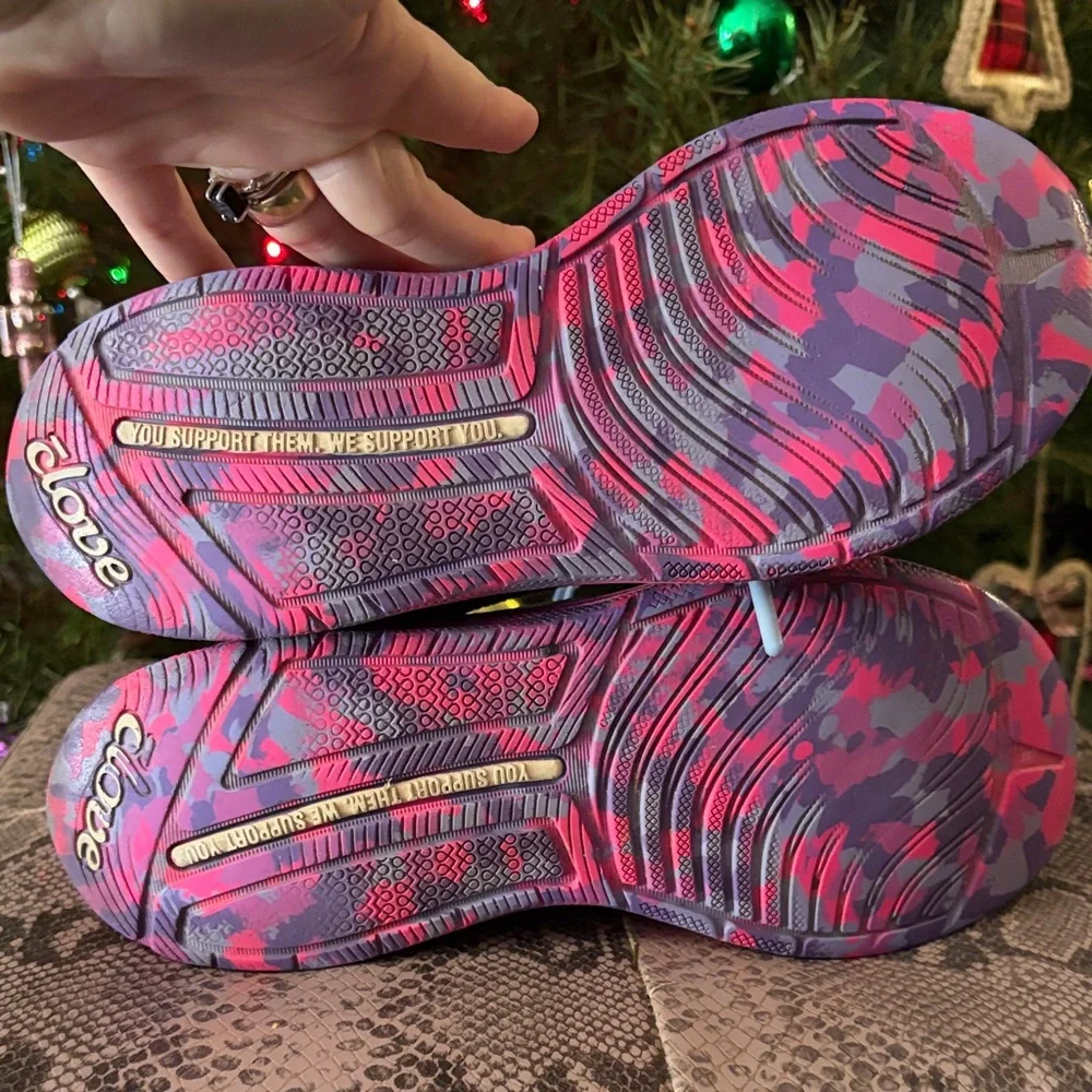 Clove Nursing Shoes Women’s size 7.5 and Pink - Picture 4 of 5